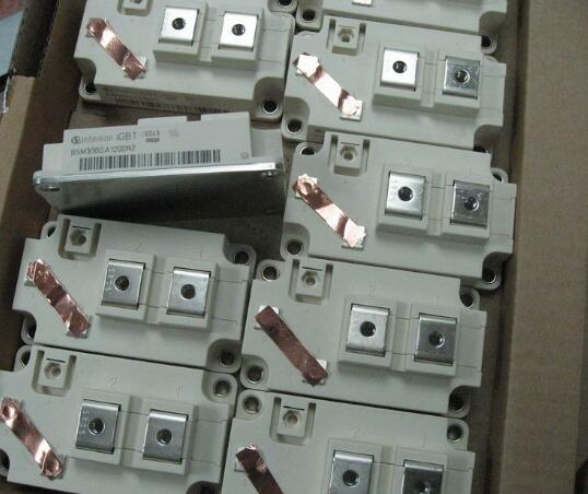 英飛凌IGBT模塊 BSM300GAL120DN2 300A  1200V